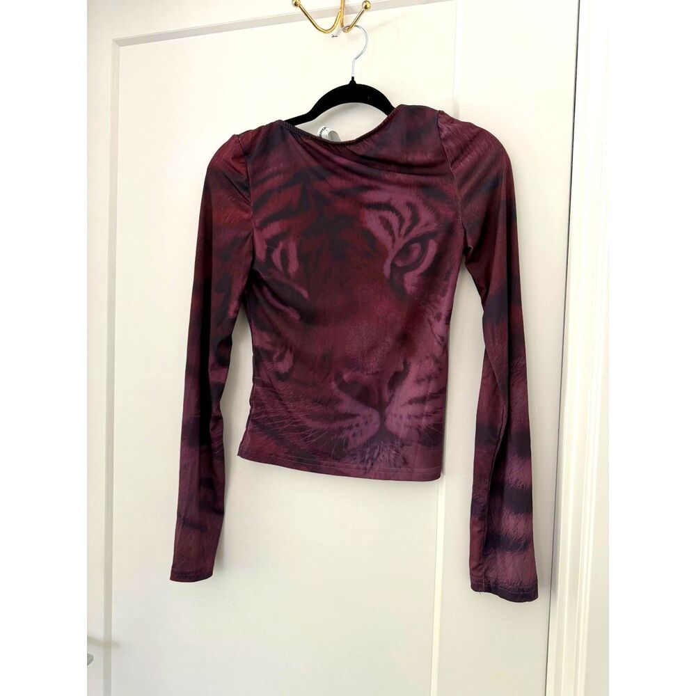 Missguided Tiger Print Long Sleeve Crop Top Plum Burgundy